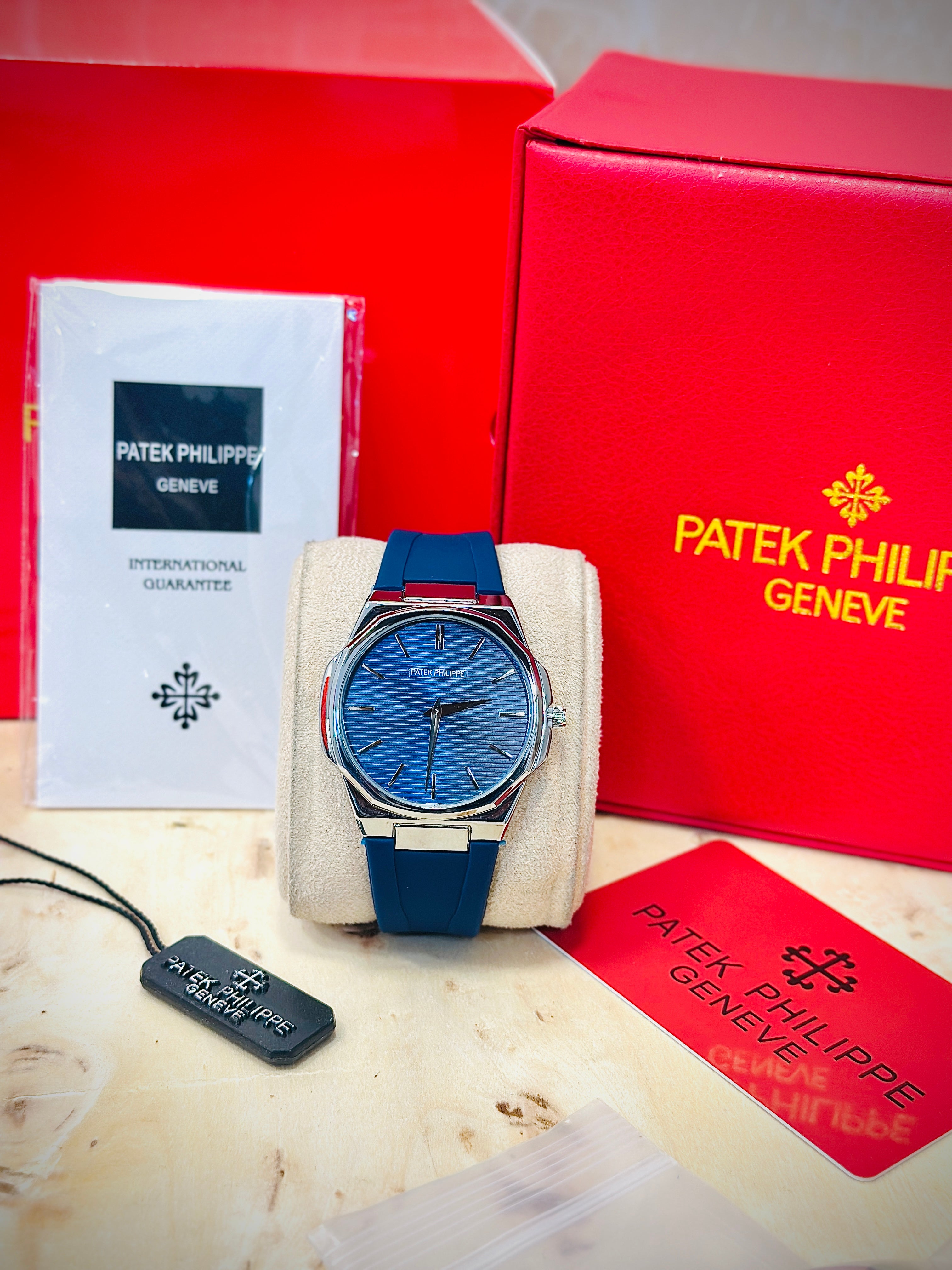 Patek Philippe Round Shape Silicone Belt Men’s