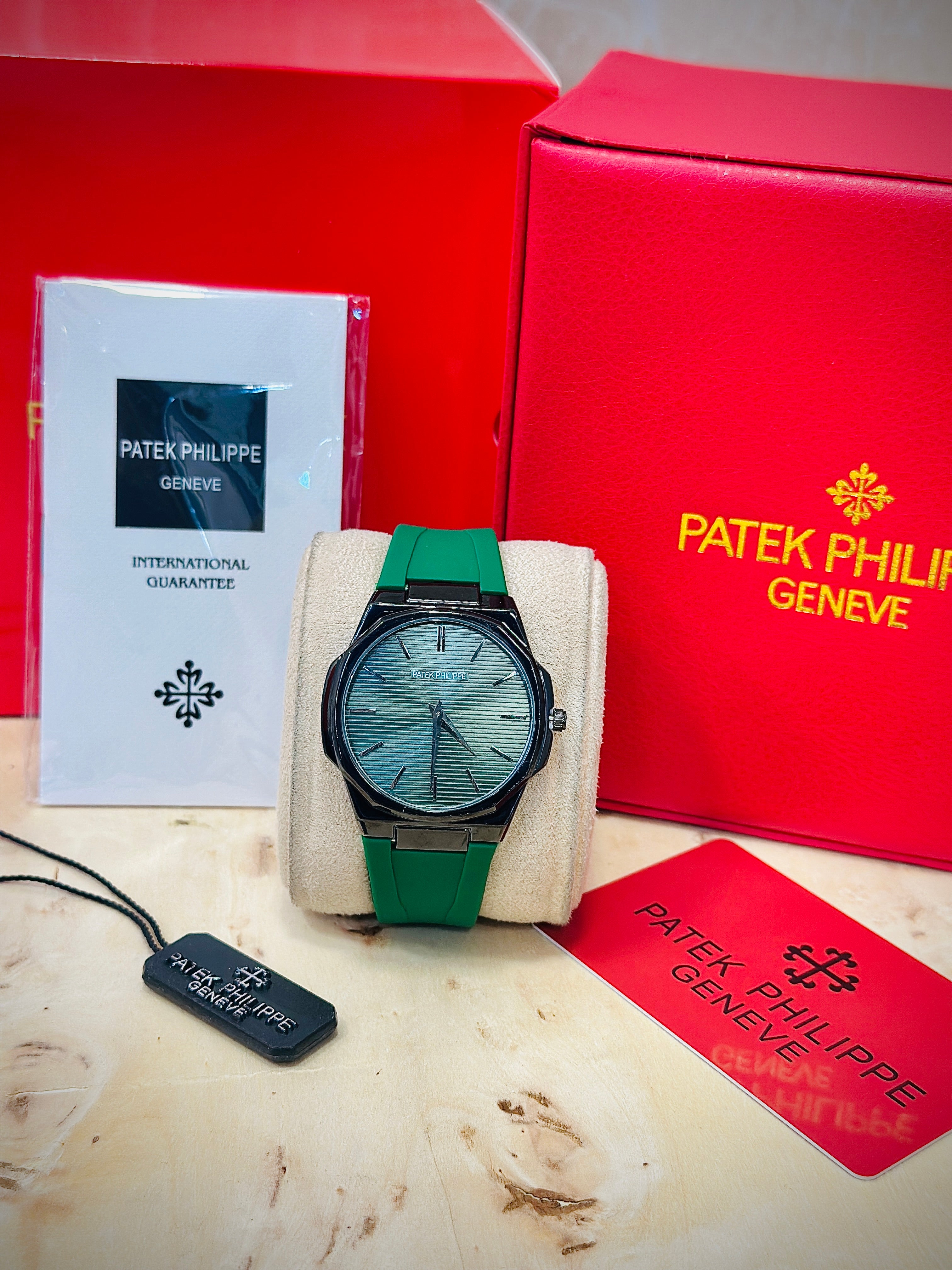 Patek Philippe Round Shape Silicone Belt Men’s