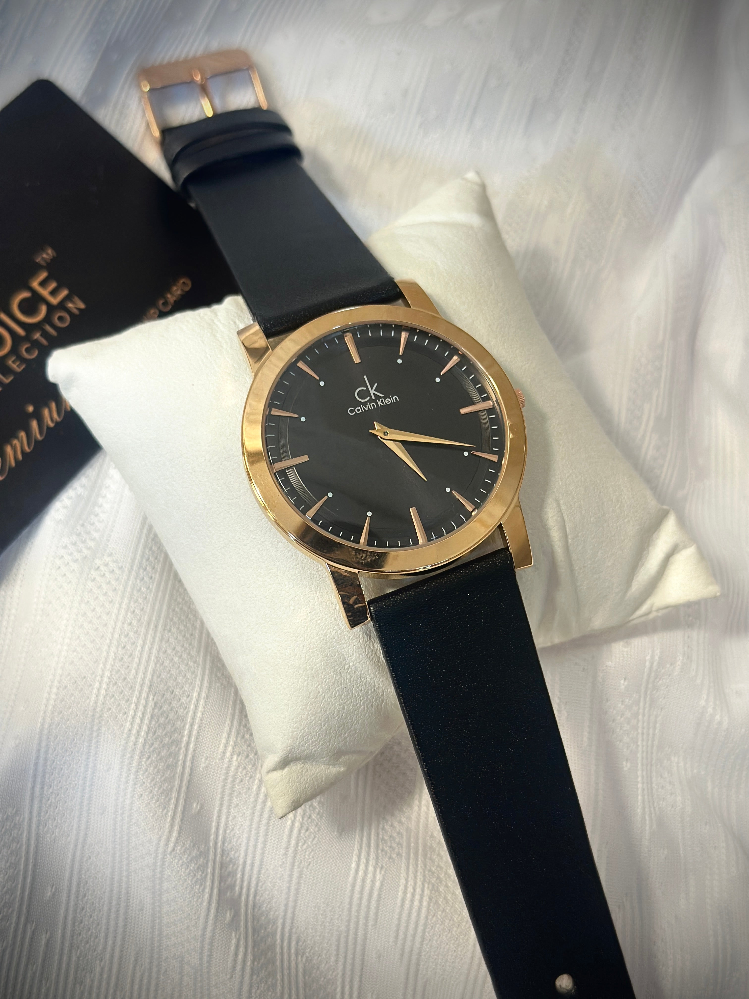 Slim watches leather